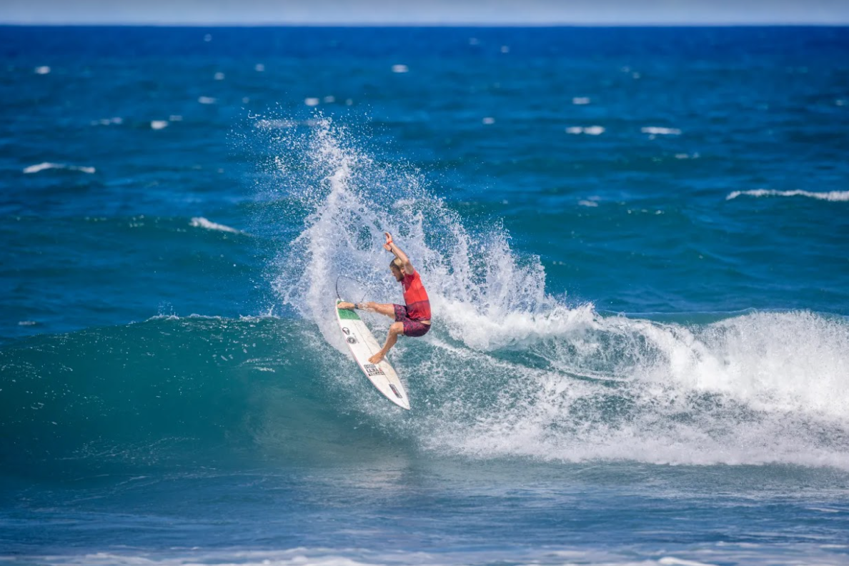 Hale'iwa, North Shore, reconocido como Distrito Histórico, Cultural y Escénico, principalmente por su rompiente de surf de calidad mundial. Foto: Brent Bielmann.